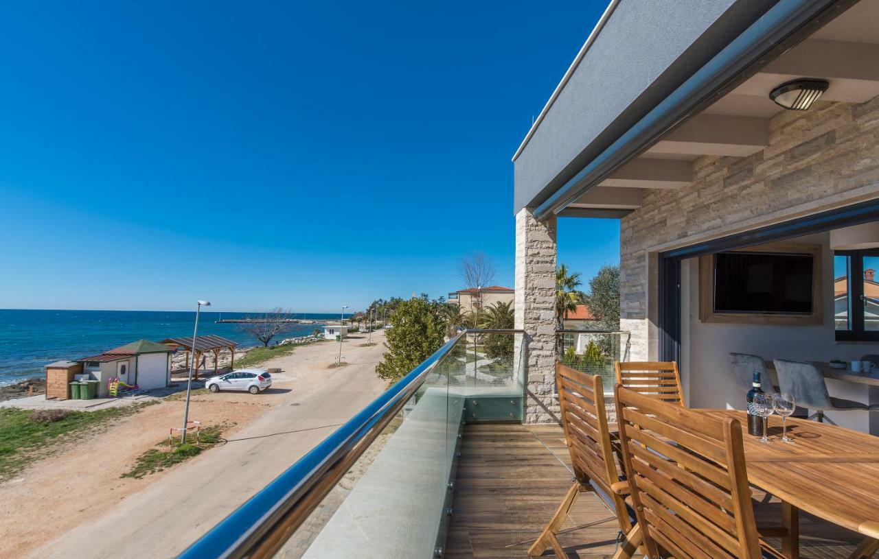 Villa Punta Mulino Lovrečica Kültér fotó