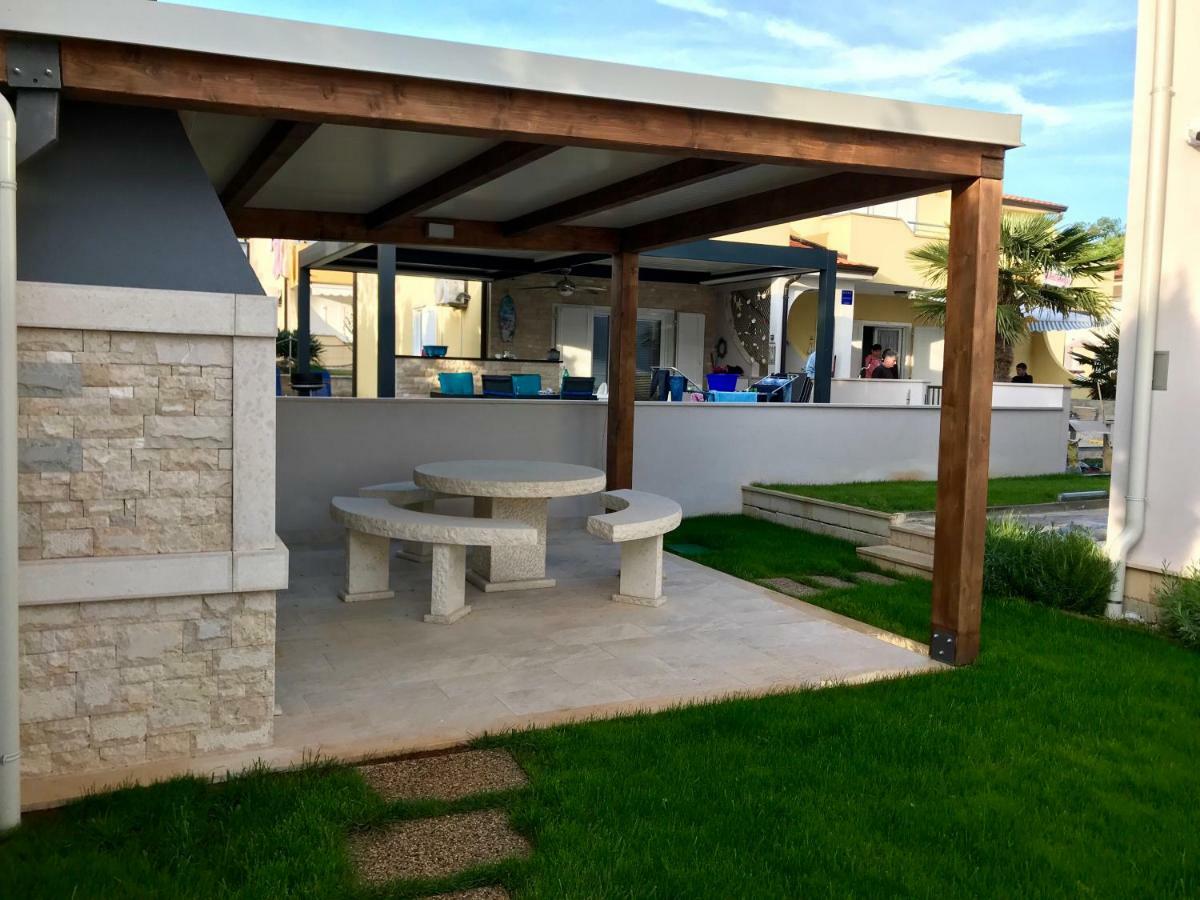 Villa Punta Mulino Lovrečica Kültér fotó
