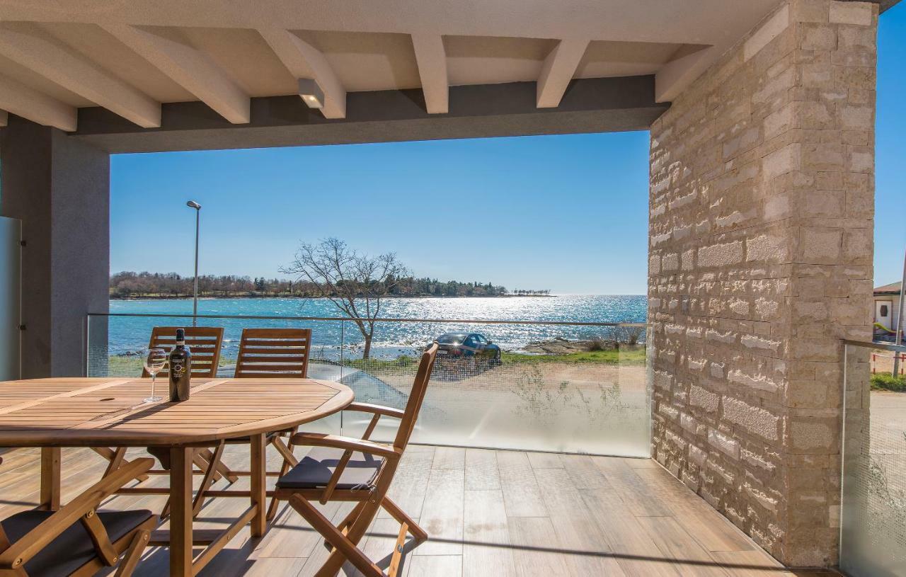 Villa Punta Mulino Lovrečica Kültér fotó
